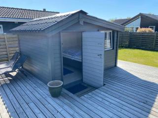 Lovely Cottage Near Beautiful Bathing Beach - 4