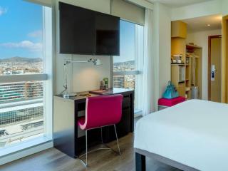 Novotel Barcelona City - 4