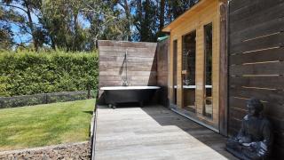 Flowerpot Cottage Hideaway - 9