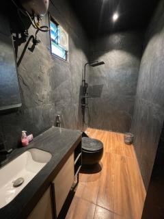 Pezo 4 - Boutique Stay with Outdoor Jacuzzi in Hyderabad by Homeyhuts - 1