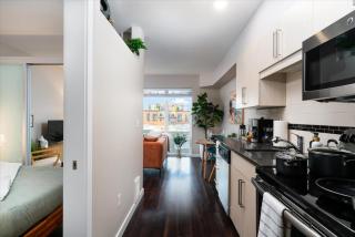 Cozy in Queen Anne - 94 Walk Score - Free Parking - 2