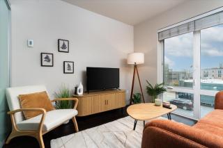 Cozy in Queen Anne - 94 Walk Score - Free Parking - 9