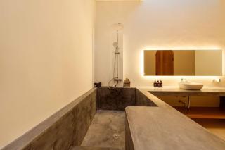 Luxe 1BR Oasis - Swim-up Bar & Near Canggu - 4