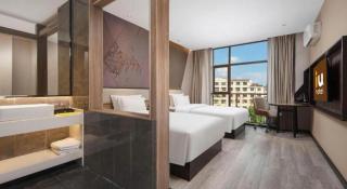 IU Hotel Xianning Railway Station - 1