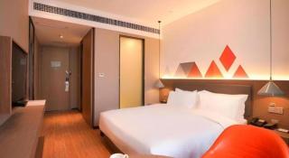 Borrman Hotel Zhonghsan Guzheng Huayi Plaza Light Rail Station - 1