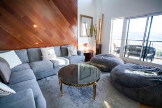 408 - Modern Condo - Pool & Panoramic View - 9