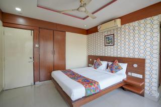 FabHotel Fortune Suites Hebbal - 2
