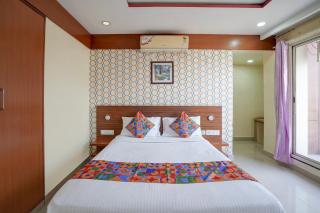 FabHotel Fortune Suites Hebbal - 4