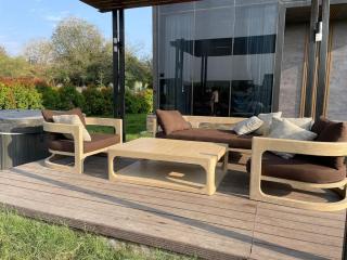 Bankroft 7 - Peaceful Retreat with Jacuzzi in Hyderabad by Homeyhuts - 8