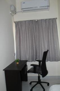 Spacious 2BHK Close to Hitech City for Family Stay - 4