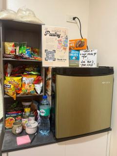 Fyangz Mini Karaoke Condo Staycation - 2