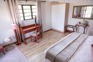 The Sissing Santuary - 2