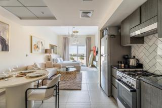 GuestReady Holiday Homes - A Rose in the Sky - 5