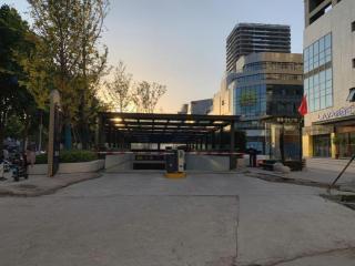 Lavande Hotel Xuchang Pangdonglai Hengdajinhui Plaza - 2