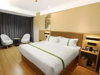 Green Tree Inn Hebei Cangzhou Hejian Middle Shijing Road - 2