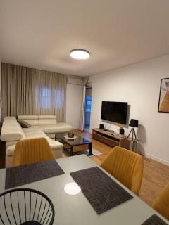 White Homes 45 • Central Point - 9