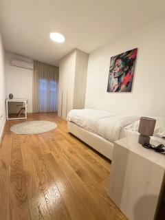 White Homes 45 • Central Point - 2