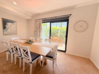 7 Steps to Beach Seaside Serenity 4BR with 2 Car Bays - 7