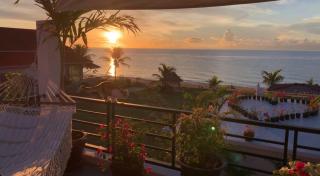 Romantic Beachside Retreat with Breathtaking Views - 2