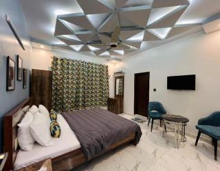 Karachi inn Guest - 1