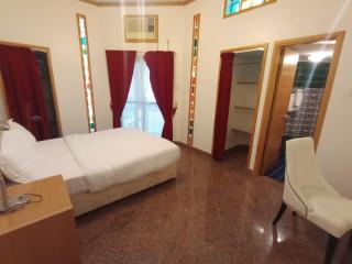 Qurum Heights Hotel - 2