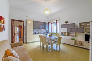 Casa La Torre Sea View - Happy Rentals - 8