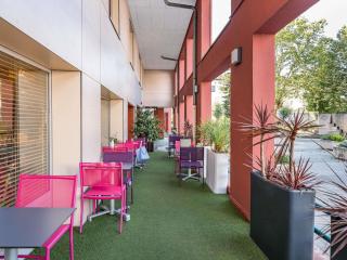 ibis Styles Annecy Centre Gare - Annecy - 9