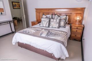 The Sissing Santuary - 9