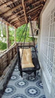 Woodside Haven Luxury FF-Balcony view - 8