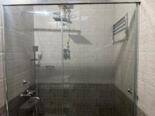 Woodside Haven Luxury FF-Balcony view - 4