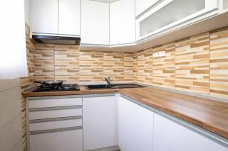 Comfort 14 Stylish City Apartment - 7