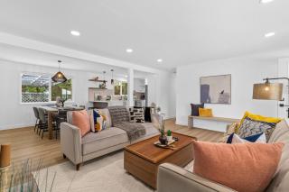 Family-Friendly 4BR Home with AC and Yard Near Airport - 0