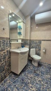 Elit Apartment - City and Hill view - 2