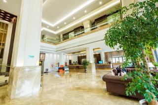 Qingdao Royal Garden Hotel - 2