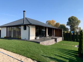 Будинок з видом на Десну, басейн, камін, 2 глемпінги - 4