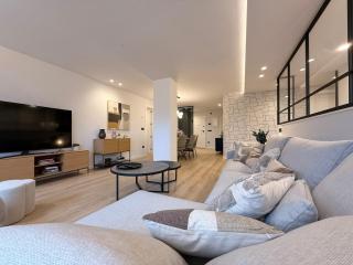 Plaza España - Apartamentos Burgos Deluxe - 9