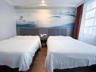 GreenTree Inn HanZhong Railway Station Beiyihuan Road Express Hotel - 4