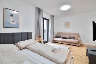 City appartments - parking, self check in, terrace - 9