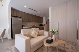 Golf-View Studio - Calm Living on Yas Island - 1