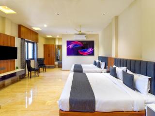 Sun Royaale by Palette Homes - 3