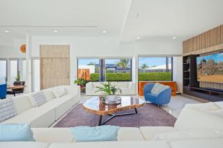 Private 5BR Villa with Pool, Minutes to Palm Beach - 8