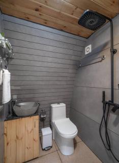 Vanani resort and caravan park Munnar - 1