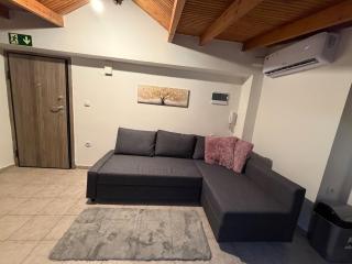 Σοφίτα 40 τμ στο κέντρο της Καστοριάς - 9