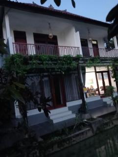 Modern Room With Balcony Near Pool At Ubud - 6