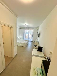 Summerland Seaview Boutique Apartments - 2