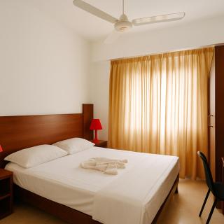 Crystal Sand Mount Lavinia - 1