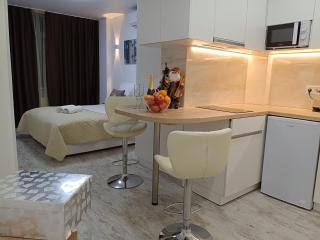 Smart Comfort Apartment - 6