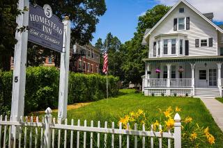 Homestead Inn - New Milford - 9