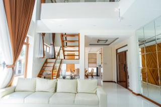 Overlooking Villa in Tagaytay - 7