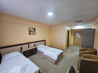 Hotel Edelweiss - 4